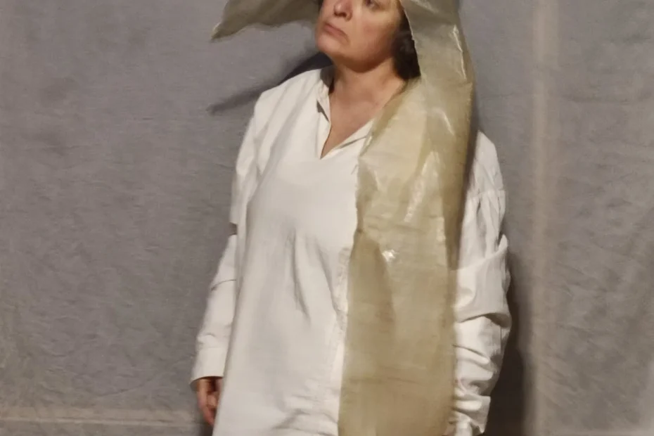 VESTUARIO PLÁSTICO